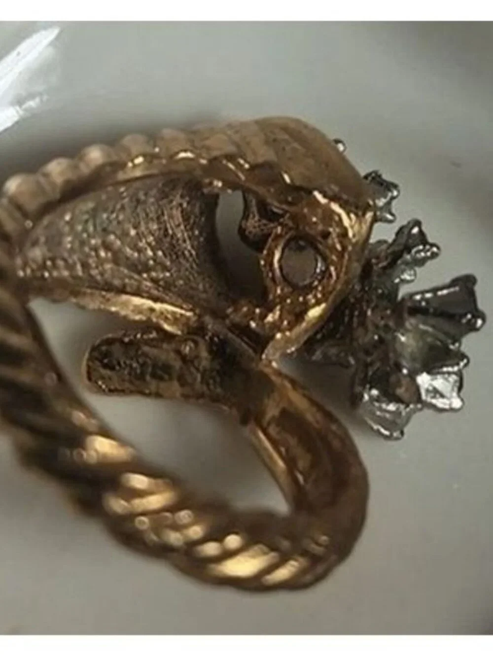 Avon Vintage Gold Tone Cornucopia Rhinestone Cluster Cocktail Ring